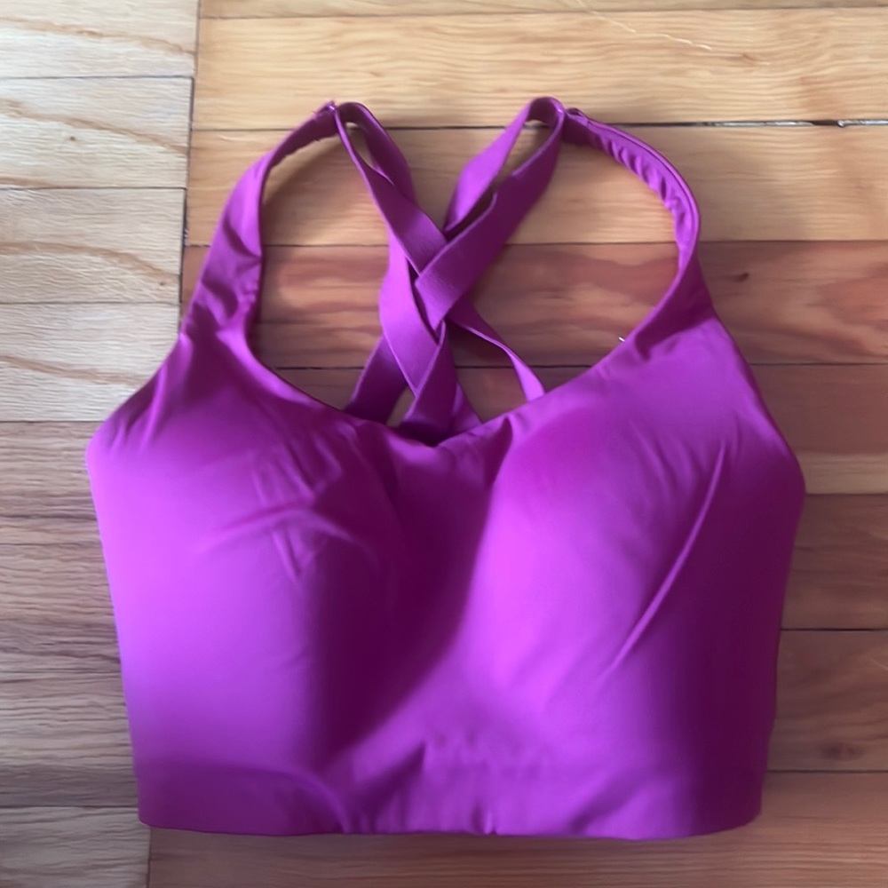 Lululemon sports bra